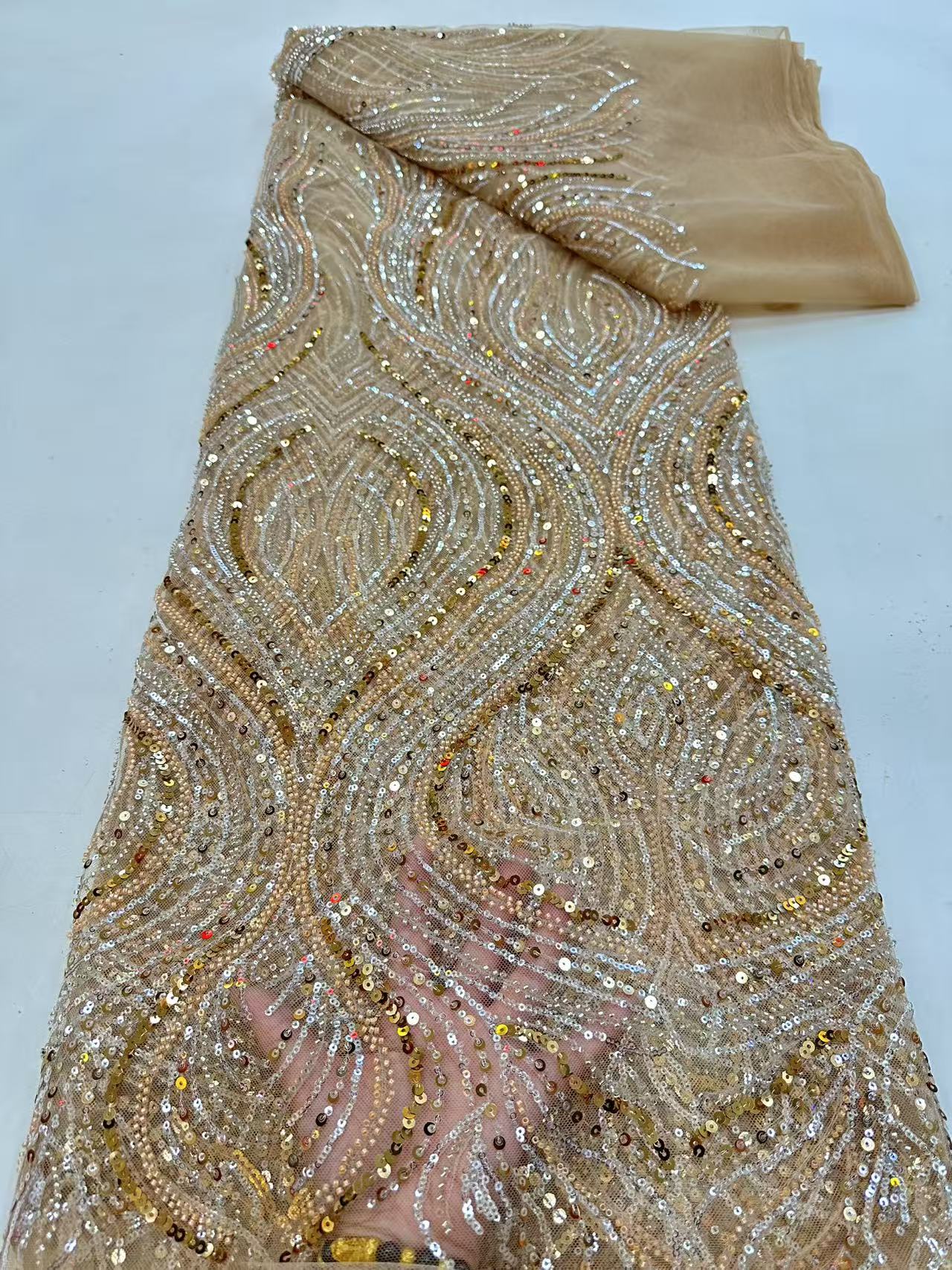 Luxury Red African Beaded Mesh - Embroidery Gradient avaliação e preço
